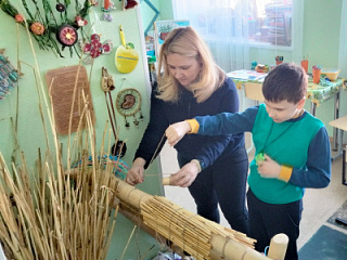 Коррекционная программа «Мое ремесло» (социально – педагогическая реабилитация несовершеннолетних с ограниченными физическими и умственными возможностями здоровья средствами народного творчества)
